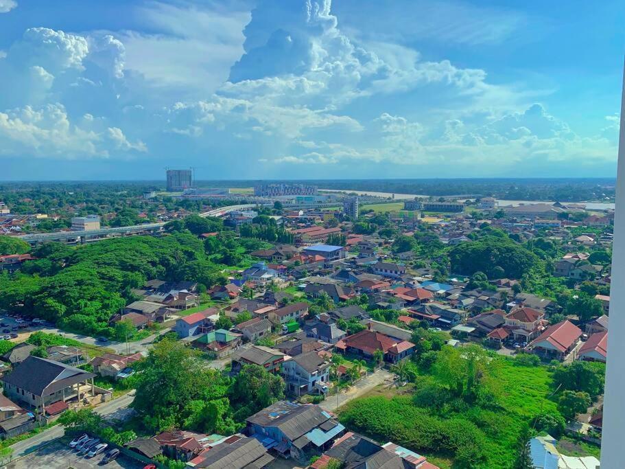 Netflix 2 Bedroom Troika Kota Bharu Homestay 1812 Екстер'єр фото