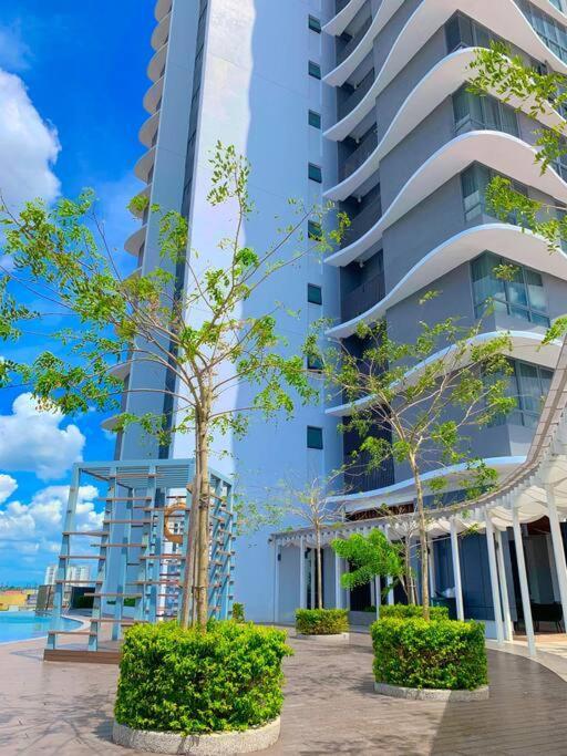 Netflix 2 Bedroom Troika Kota Bharu Homestay 1812 Екстер'єр фото