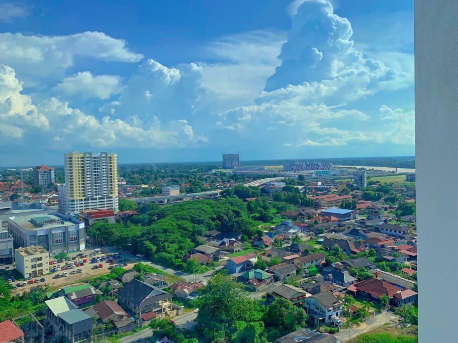 Netflix 2 Bedroom Troika Kota Bharu Homestay 1812 Екстер'єр фото