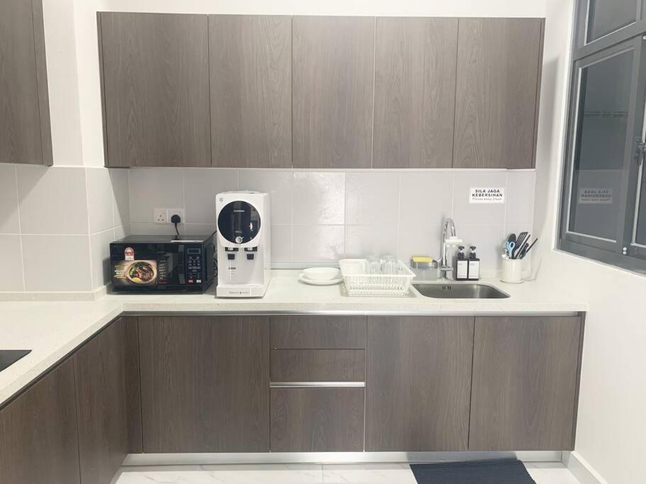 Netflix 2 Bedroom Troika Kota Bharu Homestay 1812 Екстер'єр фото