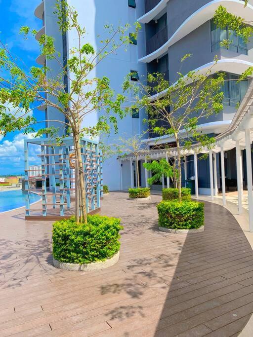 Netflix 2 Bedroom Troika Kota Bharu Homestay 1812 Екстер'єр фото