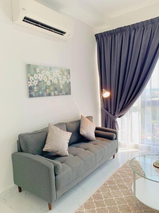 Netflix 2 Bedroom Troika Kota Bharu Homestay 1812 Екстер'єр фото